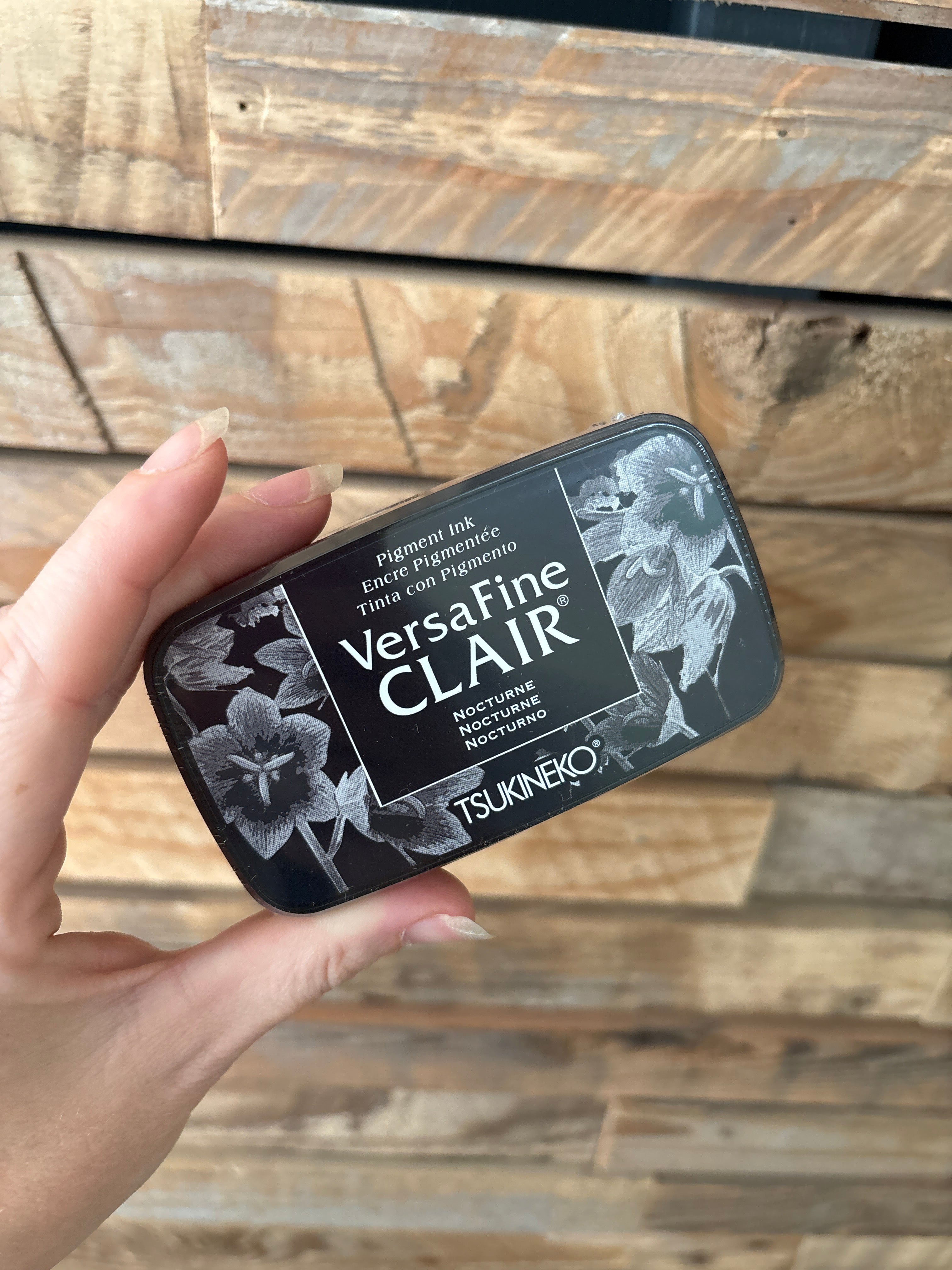 Versafine Claire black